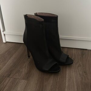 Hoss intropia shoes worn once